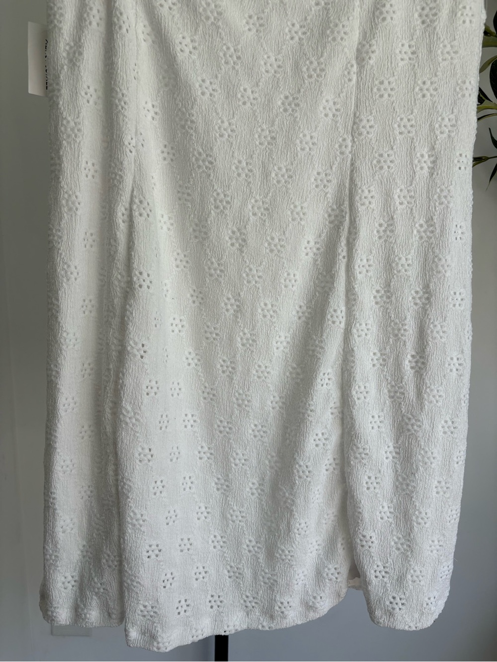 • [Aeropostale] Eyelet Mini Dress • - Picture 8 of 9